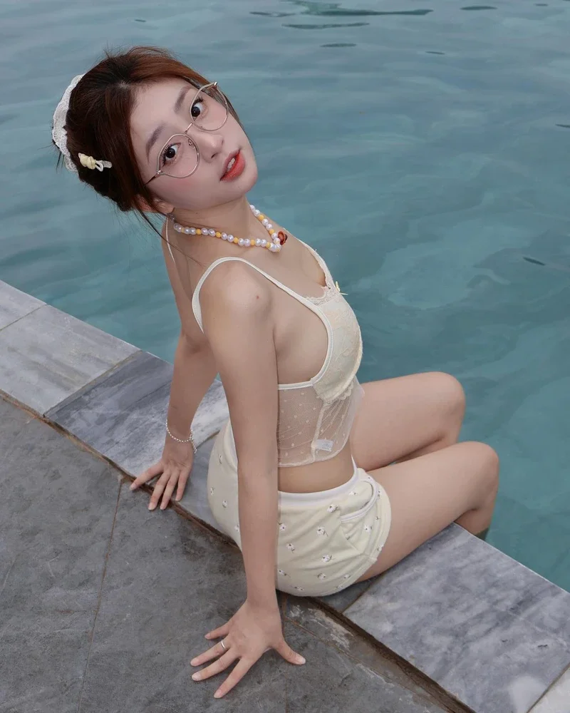 99+ gái xinh tiktok mặc bikini sexy nhất, chất lượng cao 4K