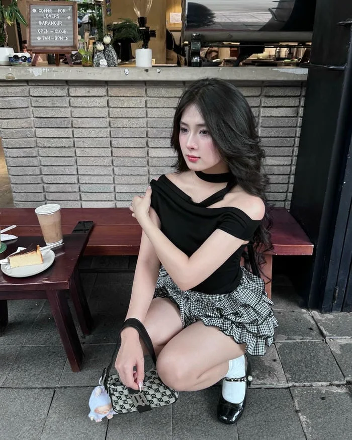 cảnh thiên nhiên nổi bật quỳnh alee bikini