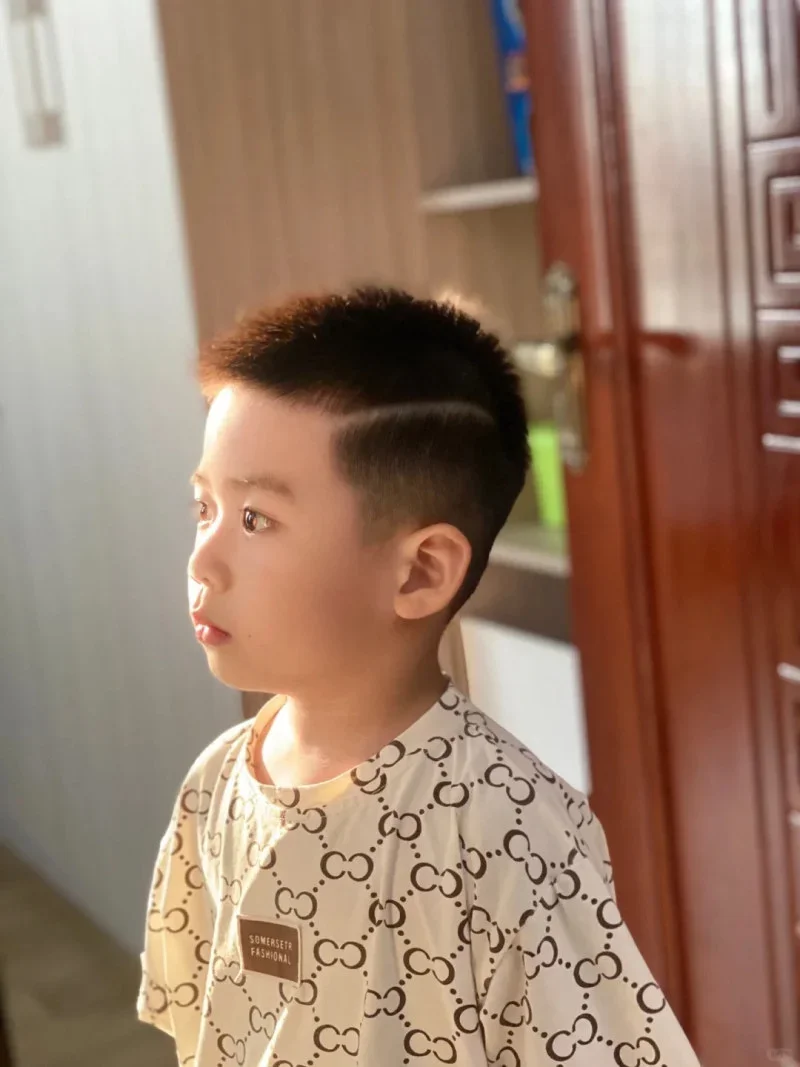 kiểu tóc đẹp cho bé trai