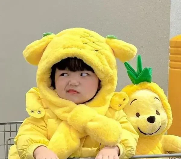 meme cute khinh bỉ