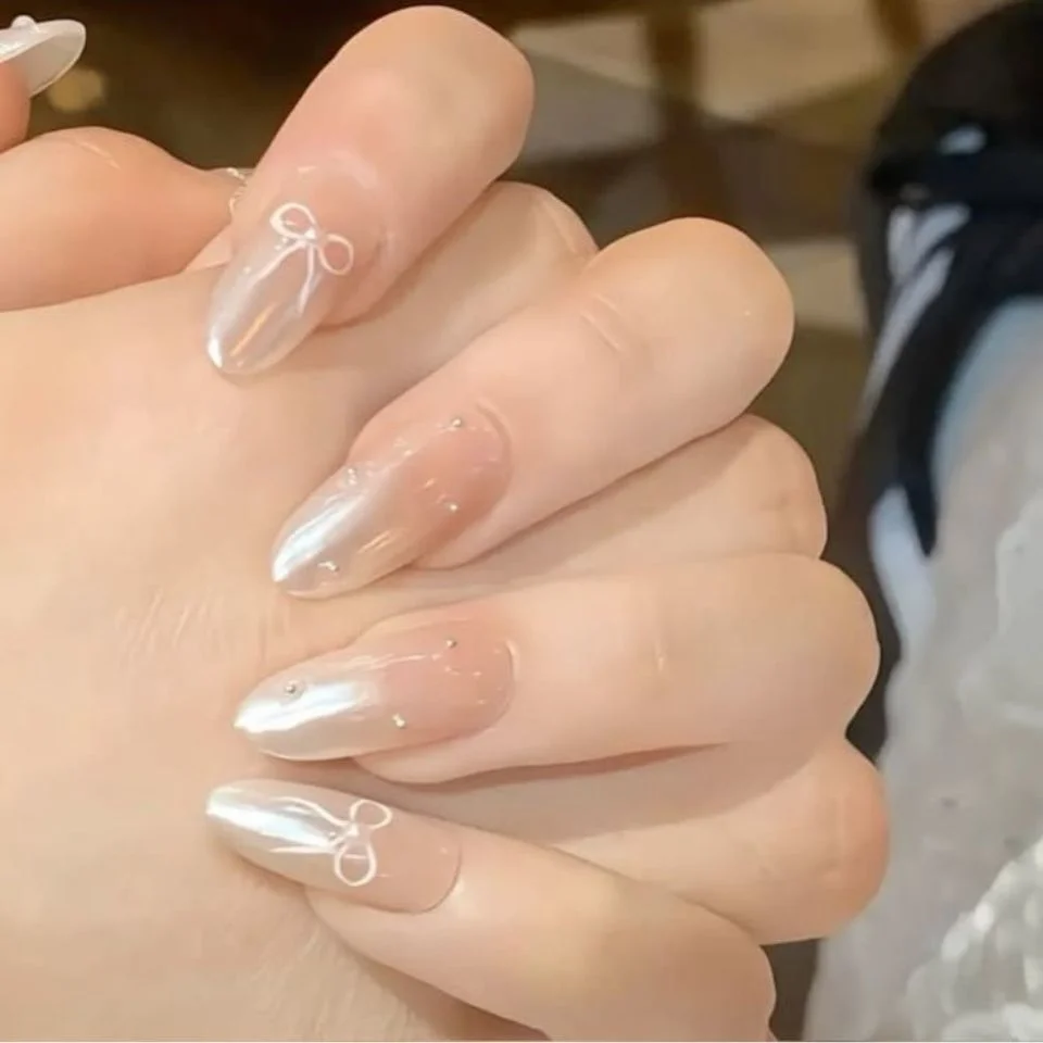 Nail thạch hồng tráng gương nhẹ nhàng