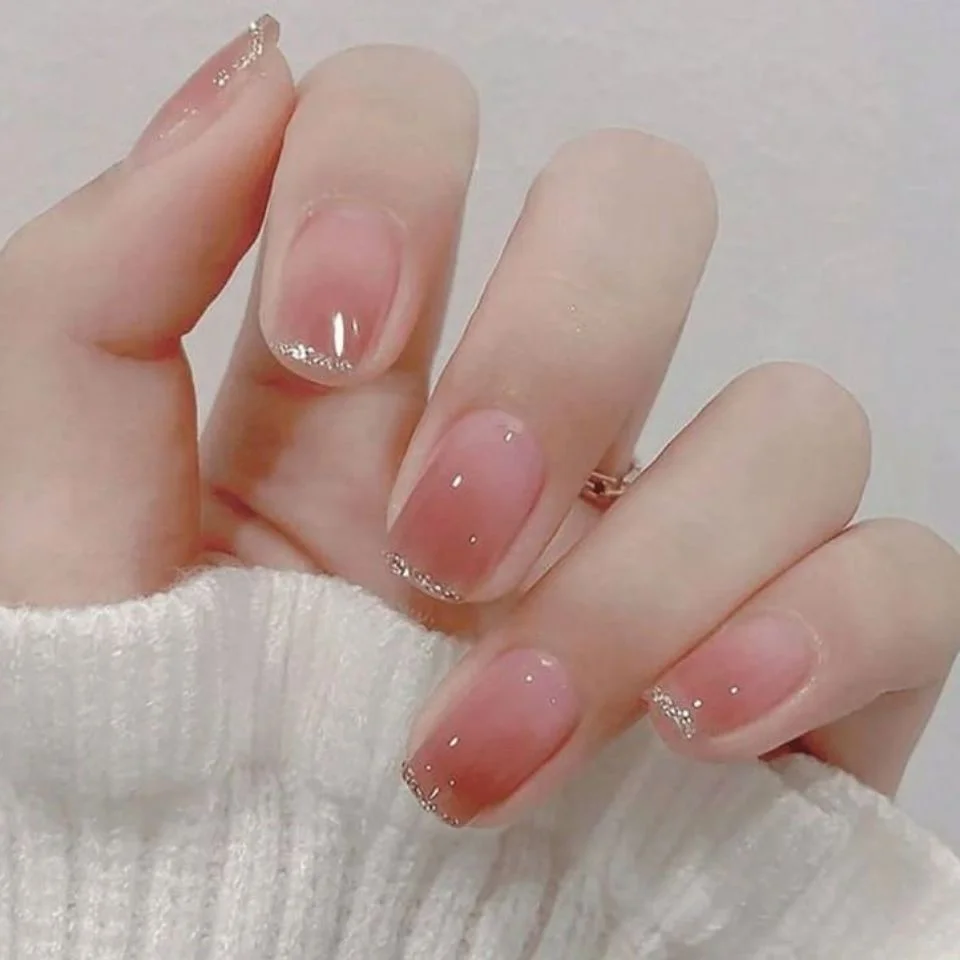 Nail thạch hồng ombre gradient ấn tượng