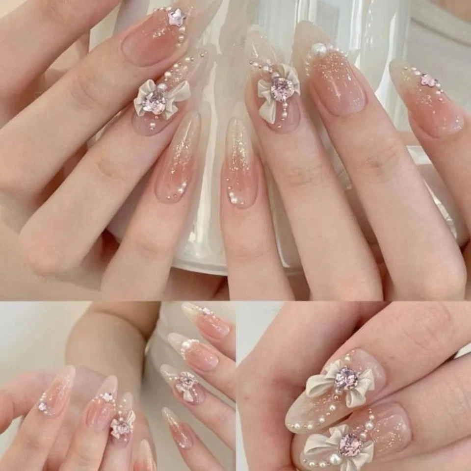 Nail thạch hồng đính charm hoa ngọt ngào